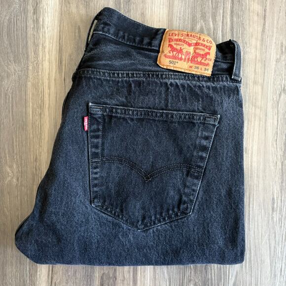 Levis 501 Jeans Mens 36x32 Black Denim Pants Dark Wash Workwear Button Fly - Picture 1 of 6